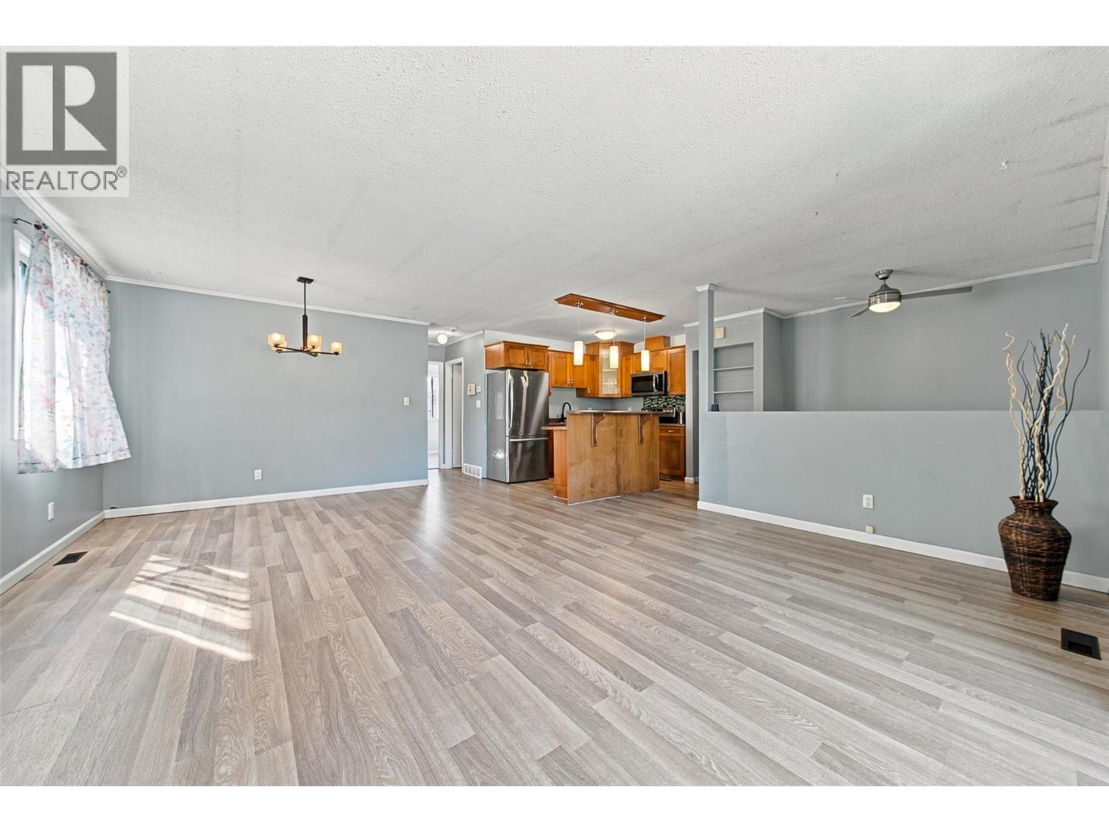 1621 Spartan Place, Kamloops, British Columbia  V2B 7Z3 - Photo 16 - 10401174