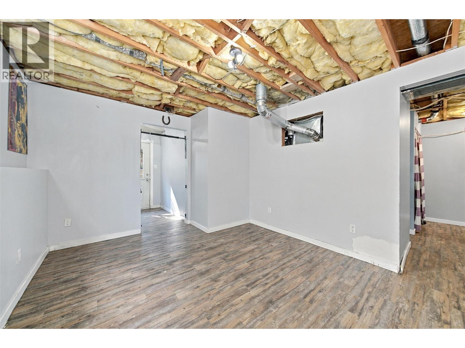 1621 Spartan Place, Kamloops, British Columbia  V2B 7Z3 - Photo 38 - 10401174
