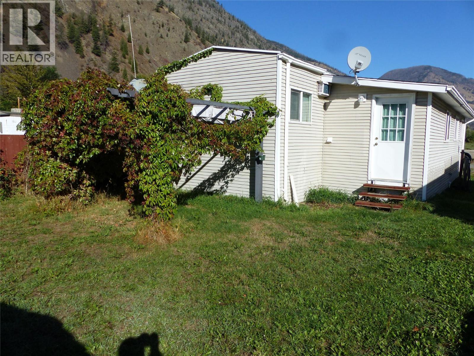 2641 First Street Lot# 10, Olalla, British Columbia  V0X 1N6 - Photo 4 - 10401364