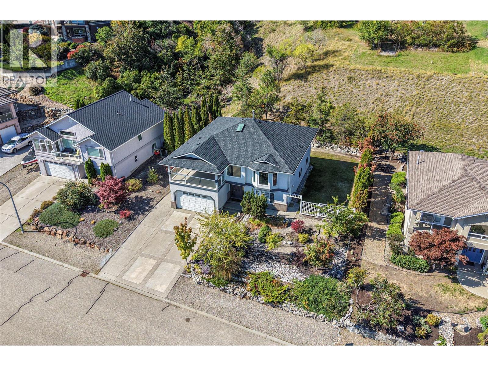 8210 Stoneridge Drive, Coldstream, British Columbia  V1B 3M3 - Photo 1 - 10401078
