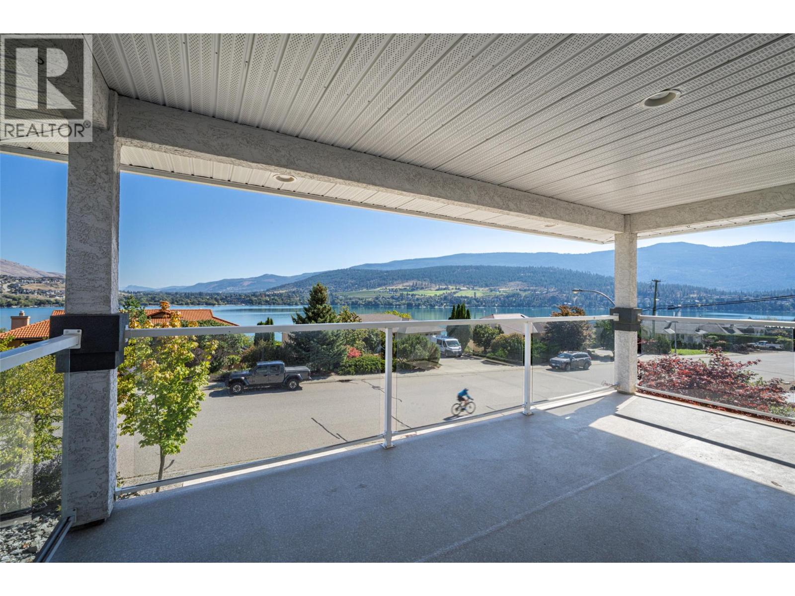 8210 Stoneridge Drive, Coldstream, British Columbia  V1B 3M3 - Photo 14 - 10401078