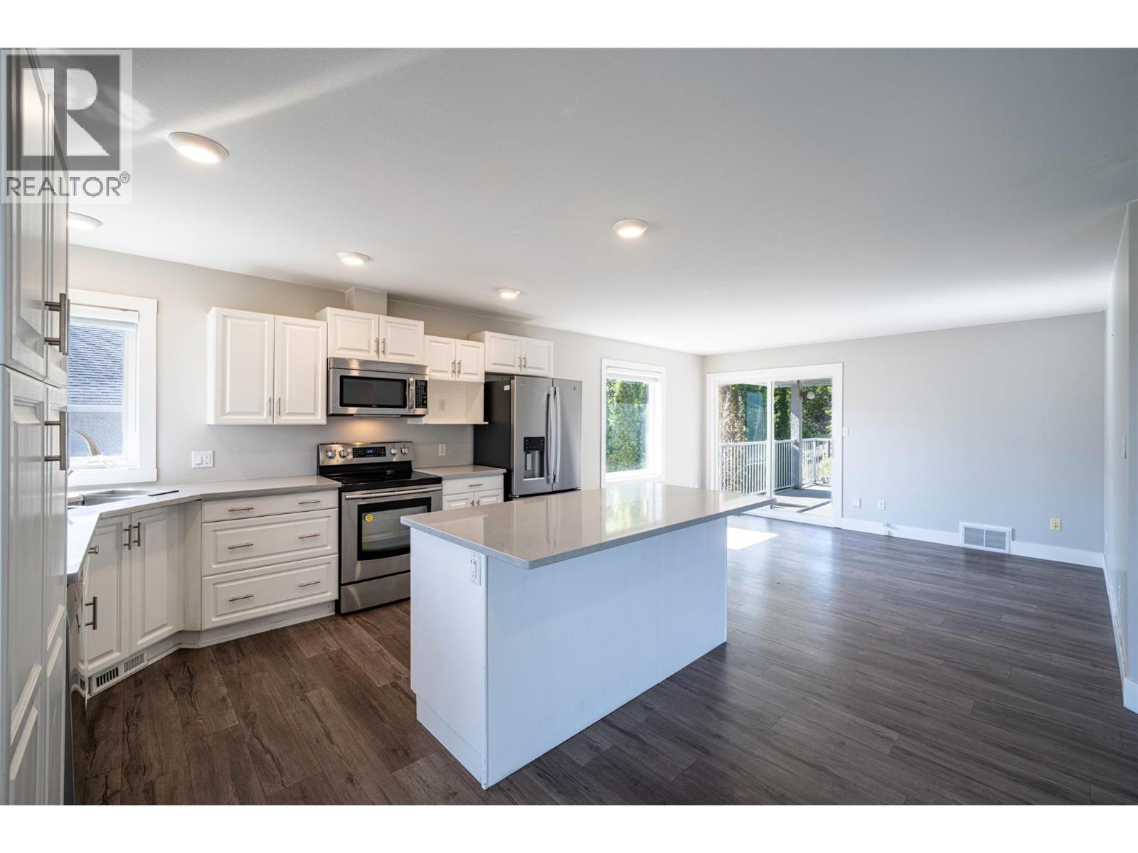 8210 Stoneridge Drive, Coldstream, British Columbia  V1B 3M3 - Photo 24 - 10401078