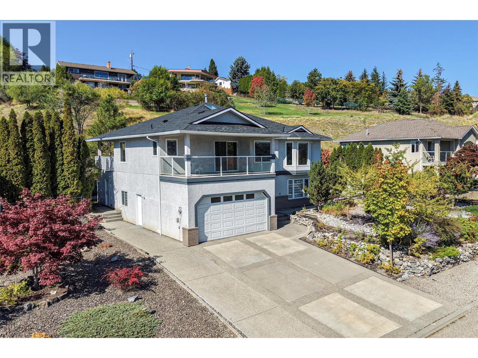 8210 Stoneridge Drive, Coldstream, British Columbia  V1B 3M3 - Photo 3 - 10401078