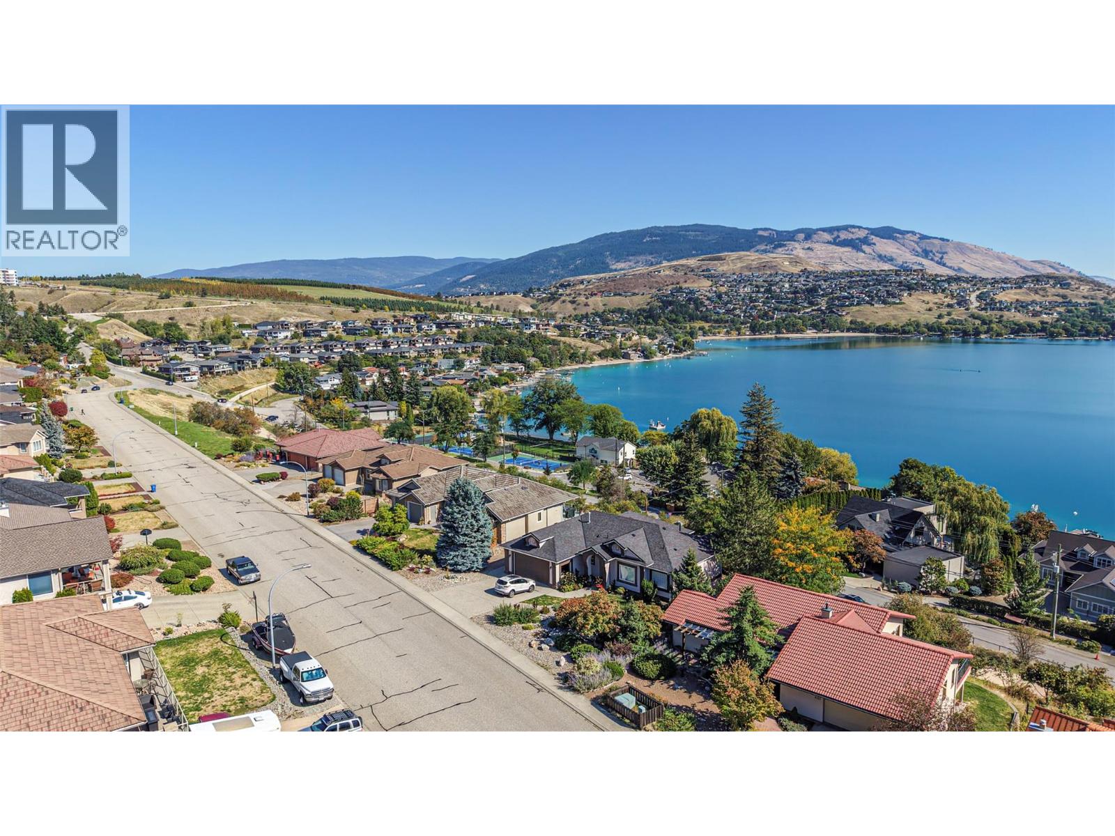 8210 Stoneridge Drive, Coldstream, British Columbia  V1B 3M3 - Photo 4 - 10401078