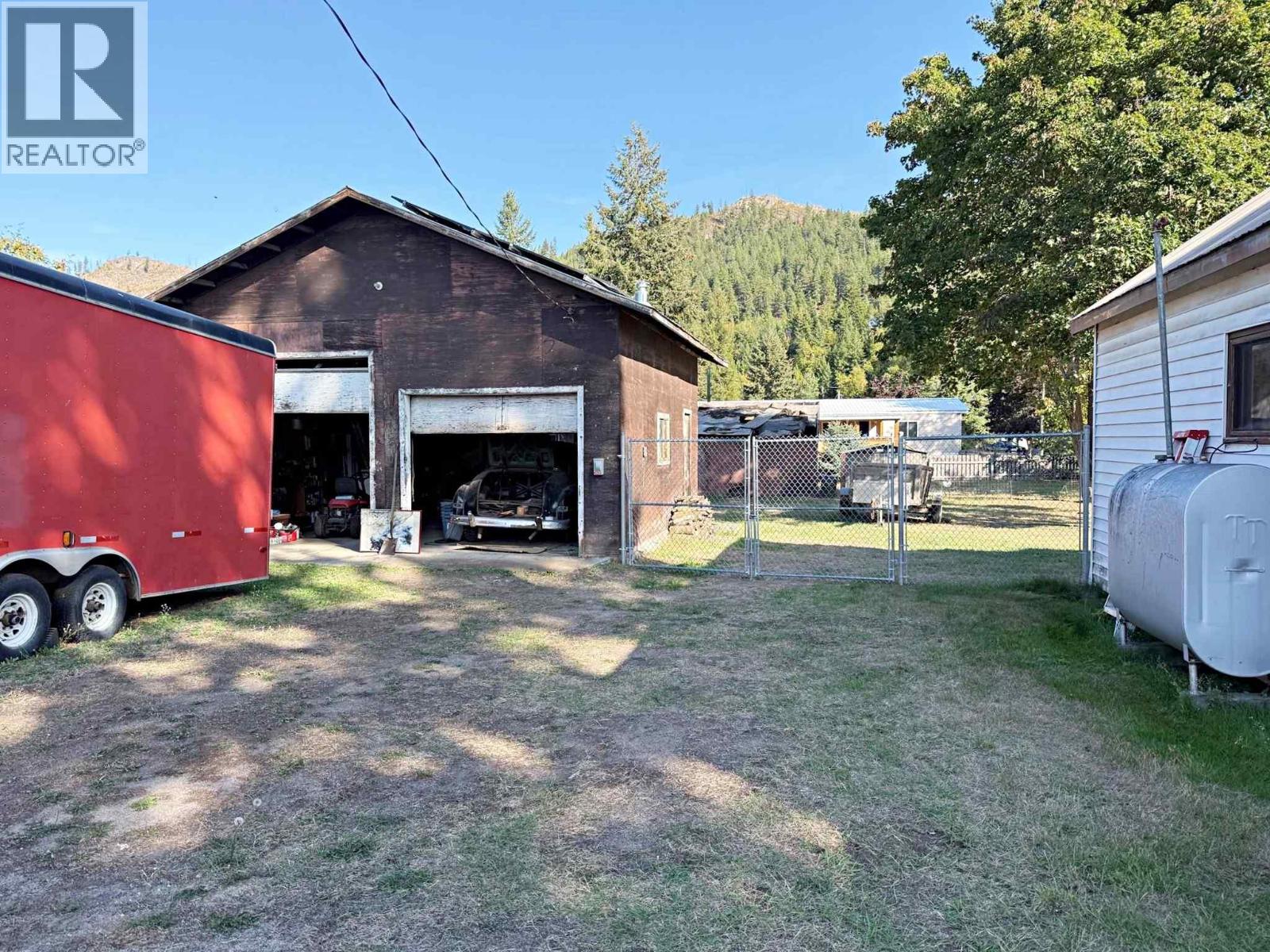 4562 Barriere Town Road, Barriere, British Columbia  V0E 1E0 - Photo 12 - 10401373