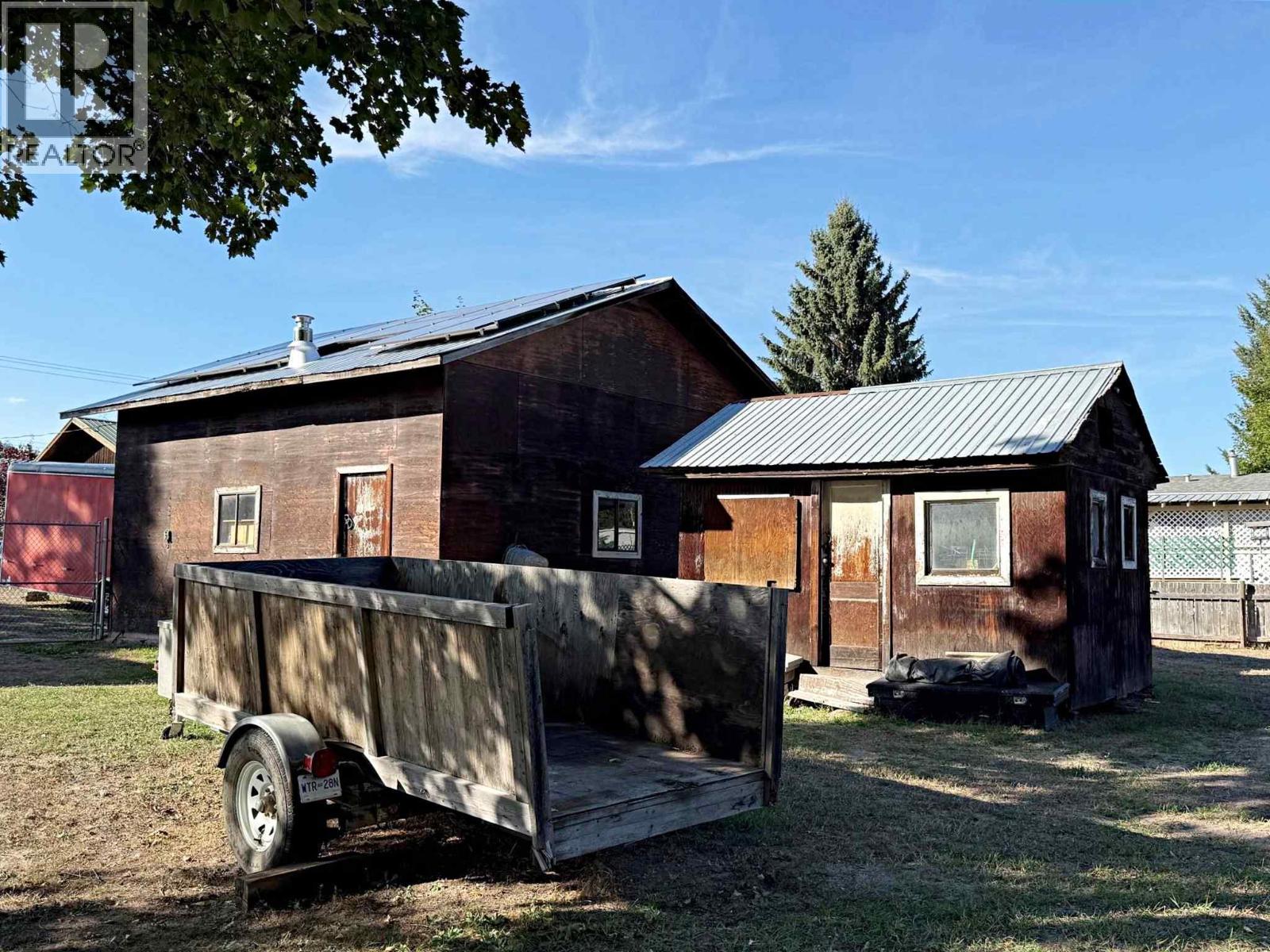 4562 Barriere Town Road, Barriere, British Columbia  V0E 1E0 - Photo 14 - 10401373