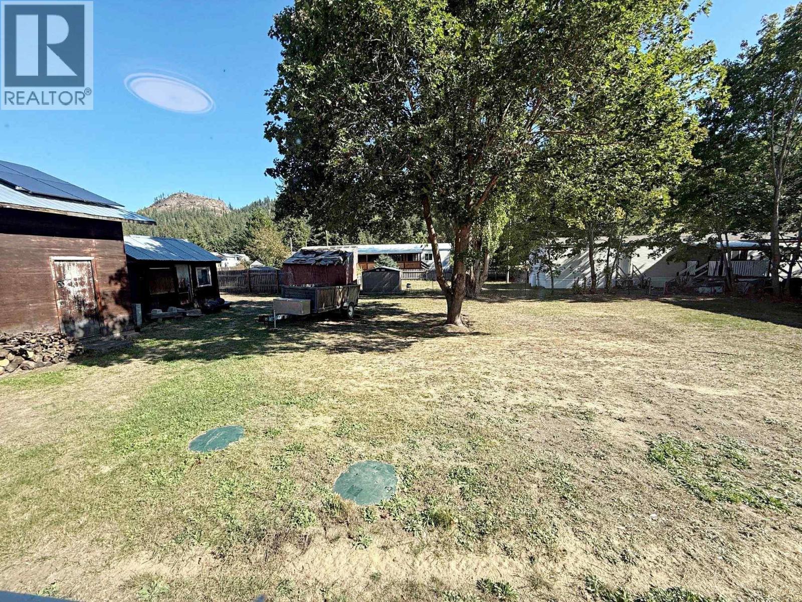 4562 Barriere Town Road, Barriere, British Columbia  V0E 1E0 - Photo 15 - 10401373