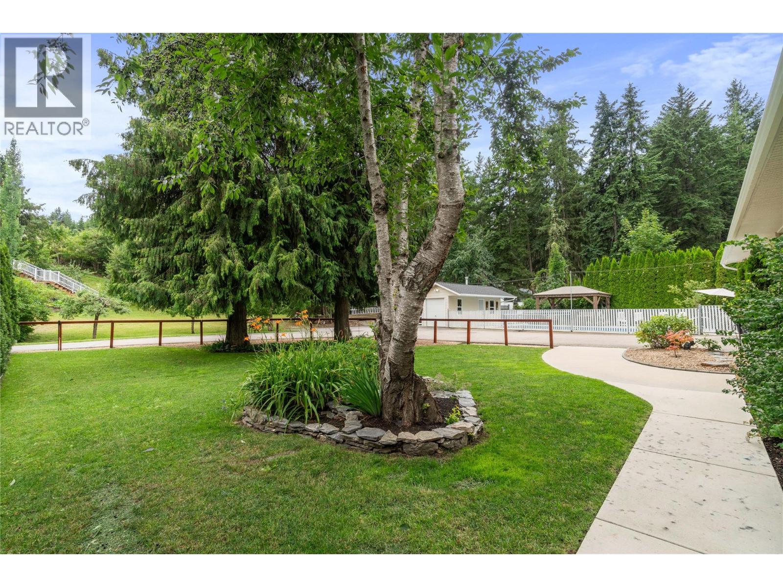 2662 Blind Bay Road, Blind Bay, British Columbia  V0E 1H1 - Photo 45 - 10401277