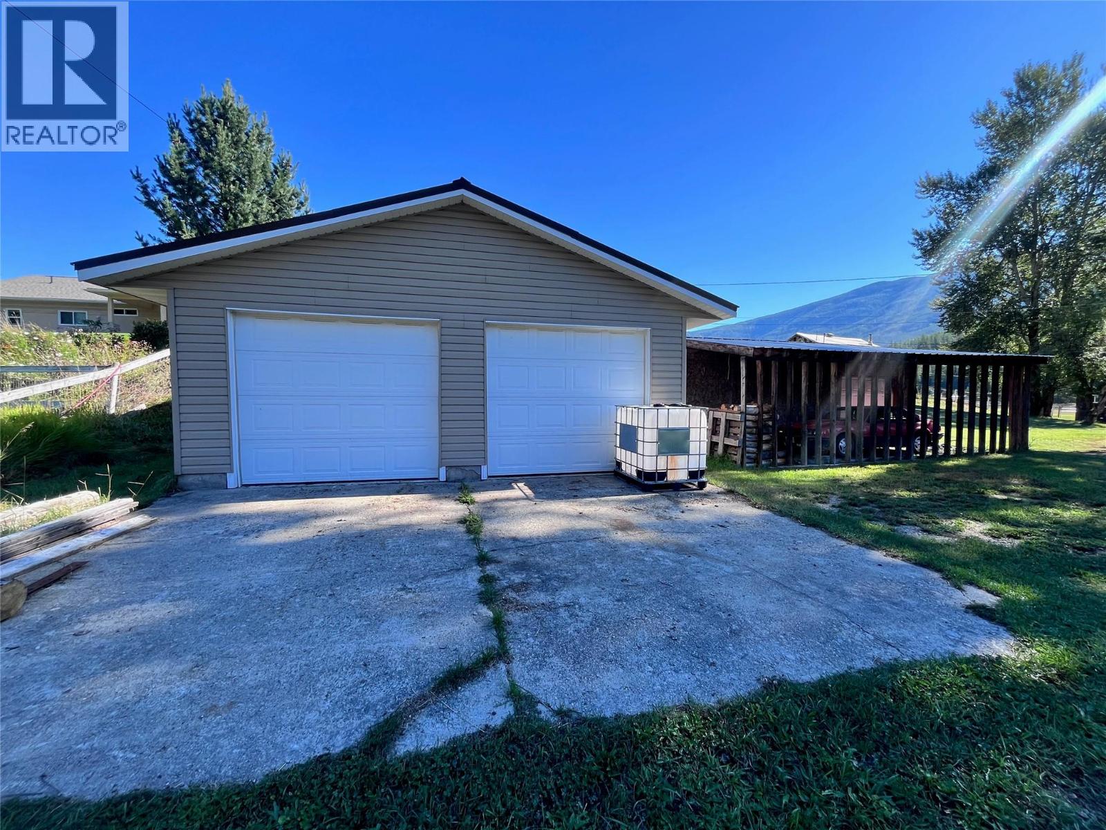 2165 Raven Road, Castlegar, British Columbia  V1N 4S9 - Photo 20 - 10401342