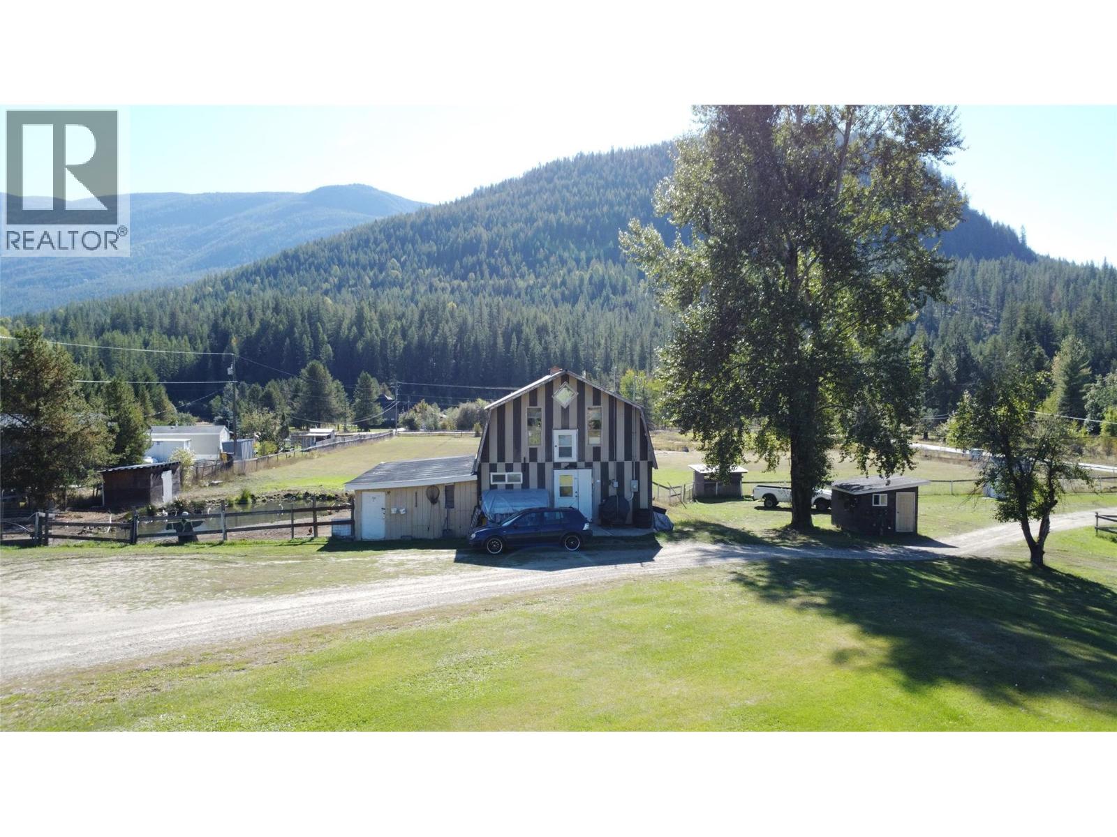 2165 Raven Road, Castlegar, British Columbia  V1N 4S9 - Photo 30 - 10401342