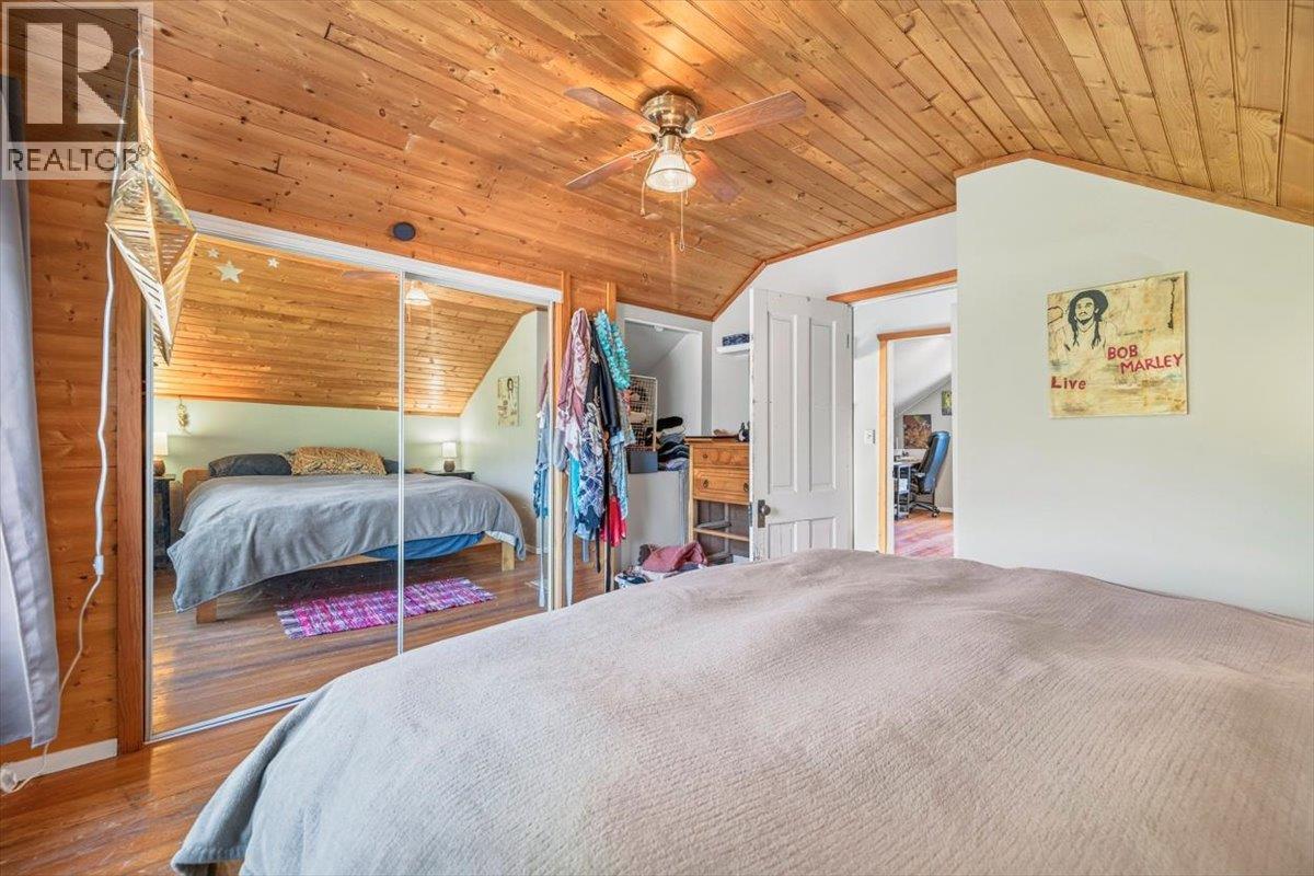 1112 2nd Avenue, Fernie, British Columbia  V0B 1M0 - Photo 31 - 10401378