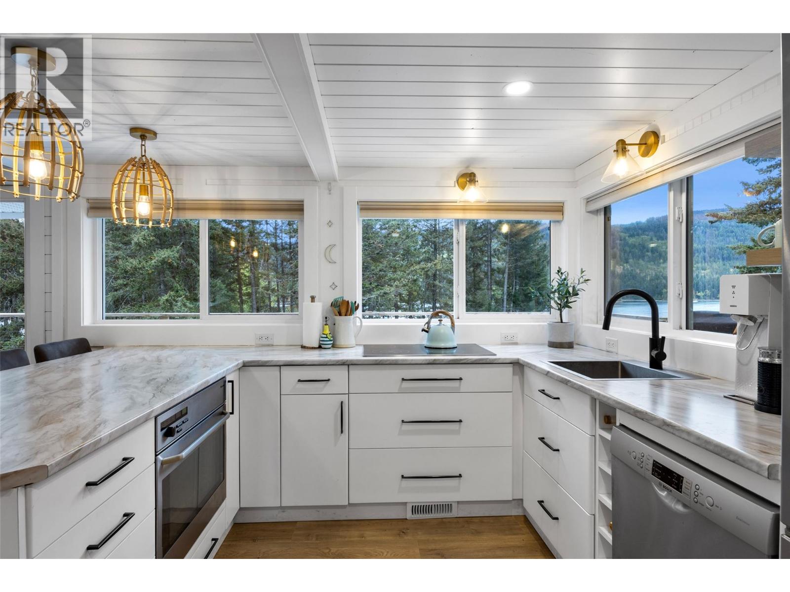 2544 Golden Horn Road, Kamloops, British Columbia  V0E 1Z0 - Photo 12 - 10401007