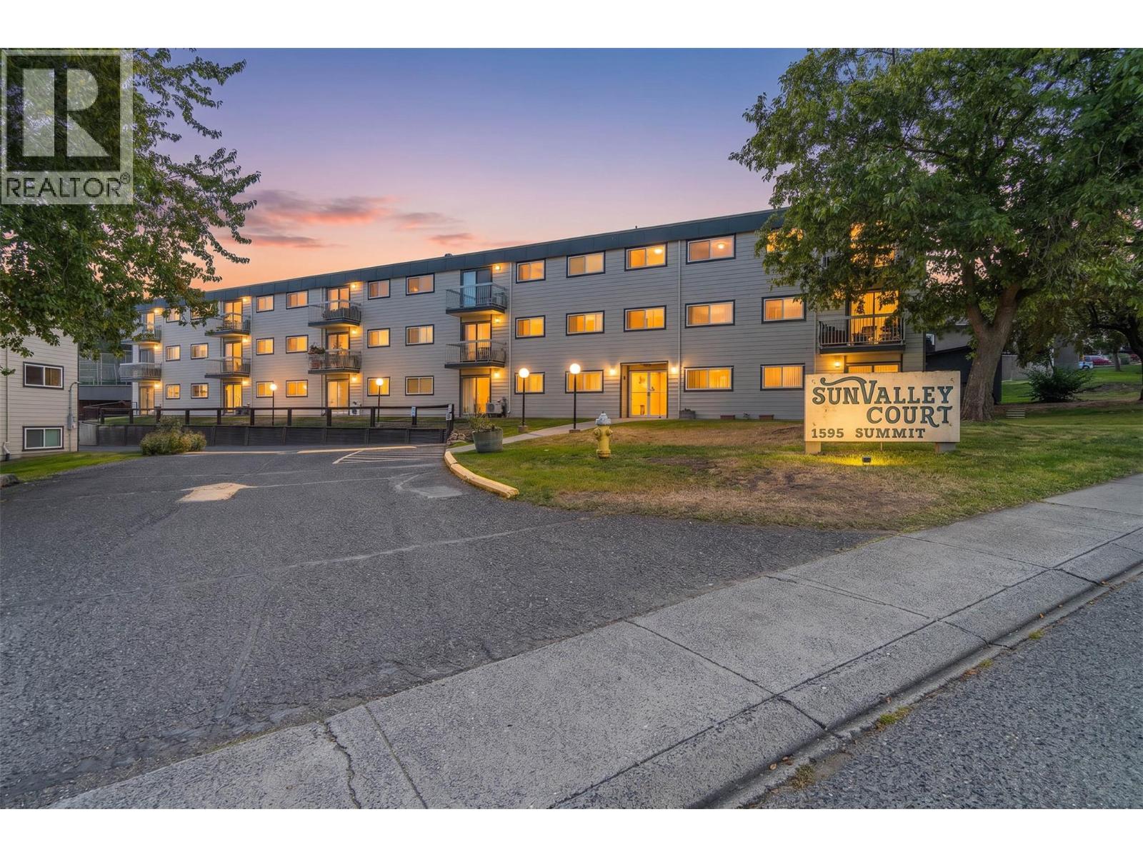1595 Summit Drive Unit# 6, Kamloops, British Columbia  V2E 1E9 - Photo 1 - 10401335