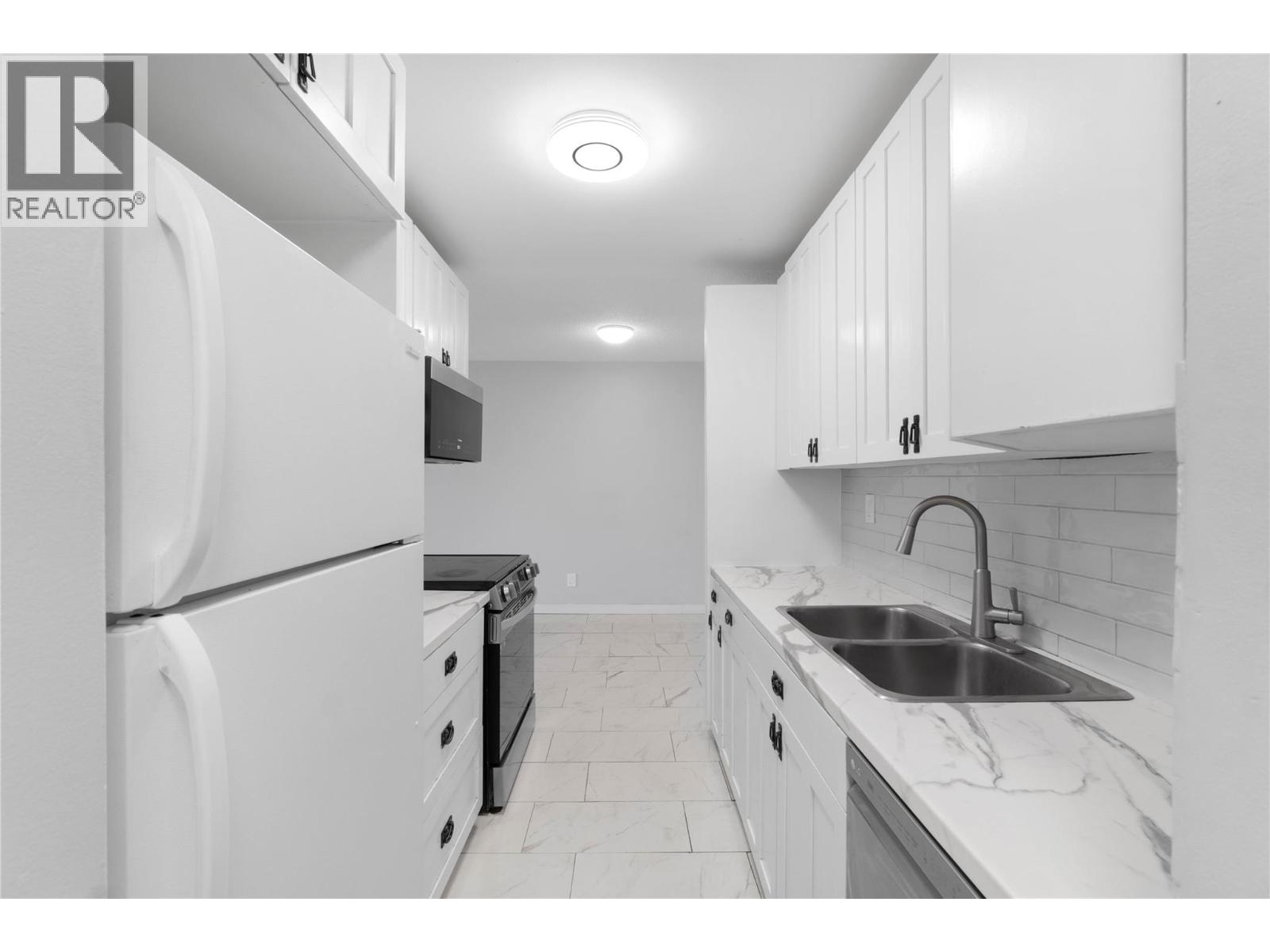 1595 Summit Drive Unit# 6, Kamloops, British Columbia  V2E 1E9 - Photo 5 - 10401335