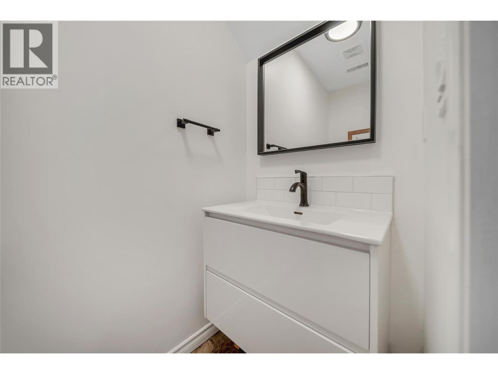 3339 Clement Road Unit# 7, Lake Country, British Columbia  V4V 2M5 - Photo 35 - 10401331