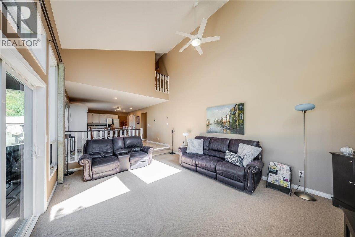 3961 Carnation Drive, Trail, British Columbia  V1R 2X1 - Photo 19 - 10400793