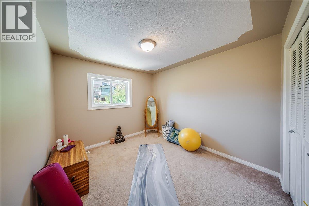 3961 Carnation Drive, Trail, British Columbia  V1R 2X1 - Photo 34 - 10400793