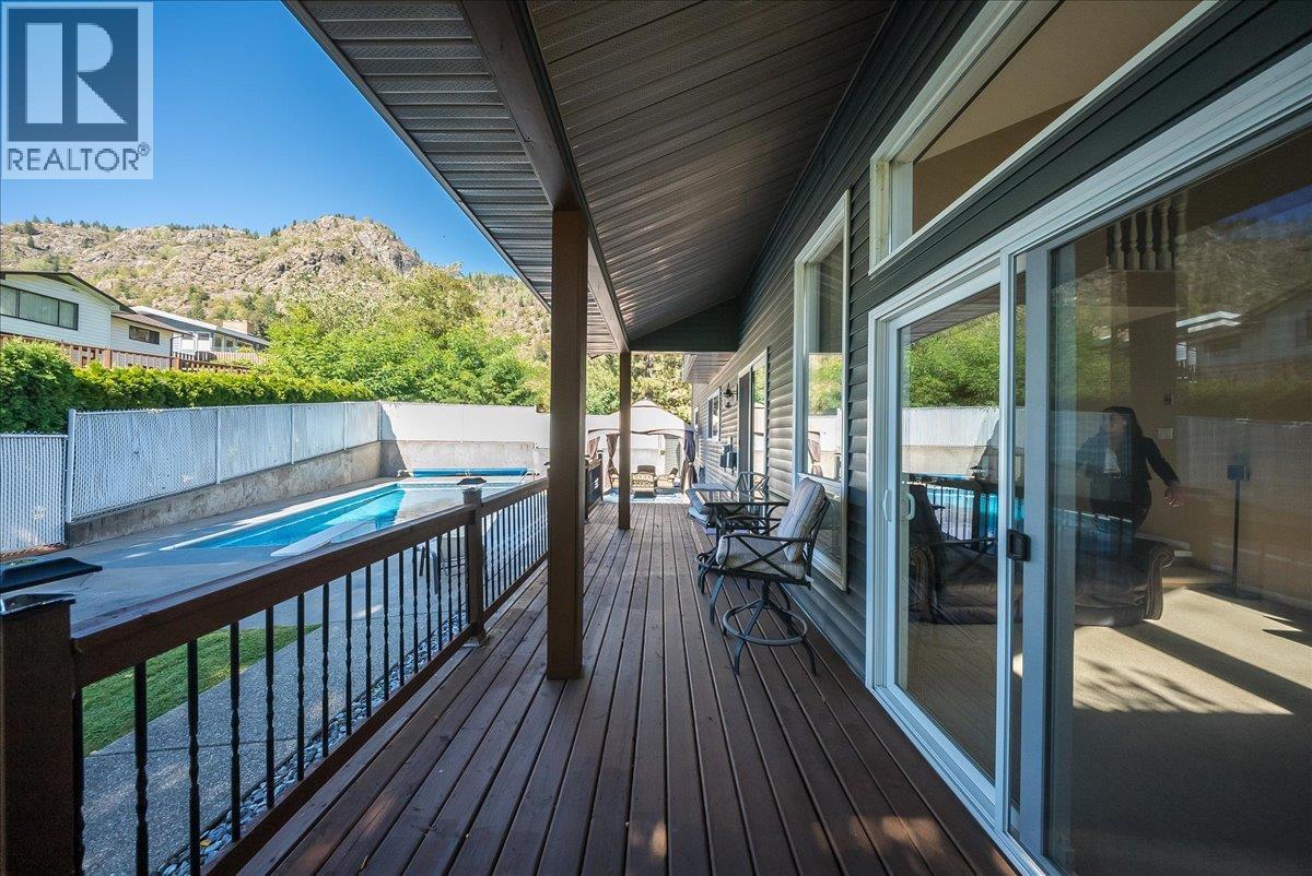 3961 Carnation Drive, Trail, British Columbia  V1R 2X1 - Photo 48 - 10400793