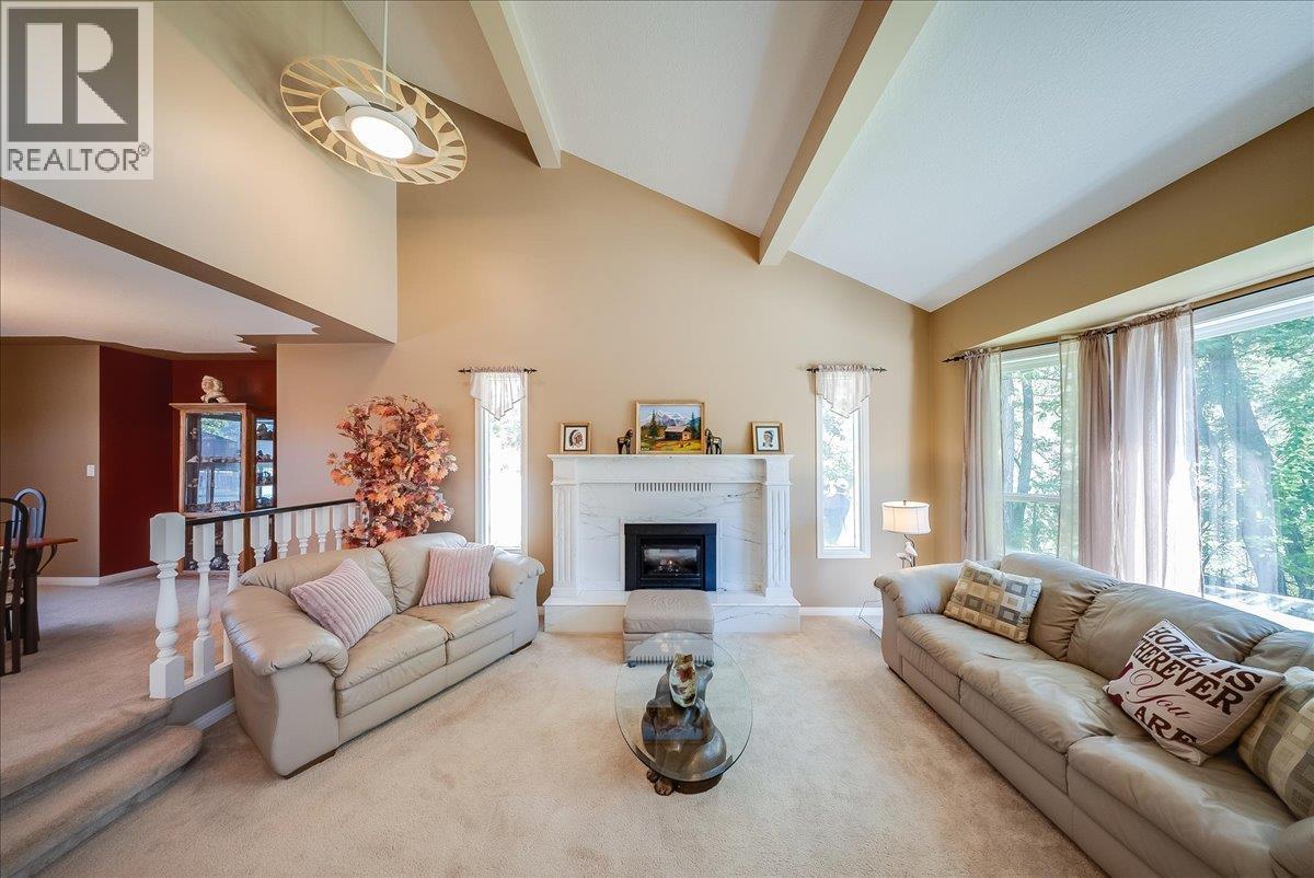 3961 Carnation Drive, Trail, British Columbia  V1R 2X1 - Photo 5 - 10400793