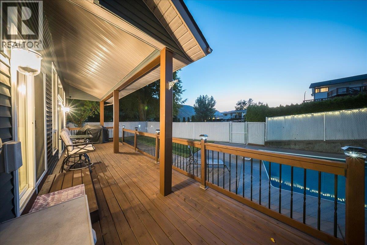 3961 Carnation Drive, Trail, British Columbia  V1R 2X1 - Photo 51 - 10400793