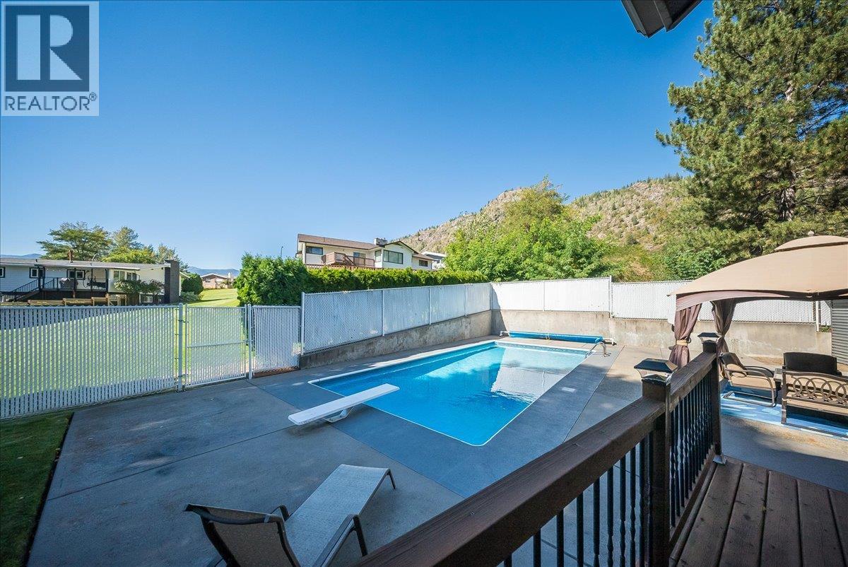 3961 Carnation Drive, Trail, British Columbia  V1R 2X1 - Photo 52 - 10400793