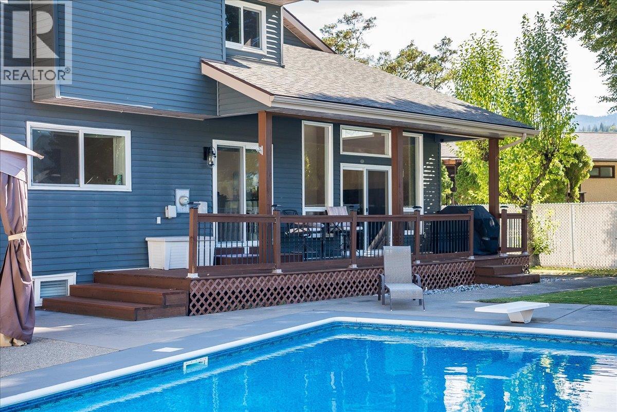 3961 Carnation Drive, Trail, British Columbia  V1R 2X1 - Photo 56 - 10400793