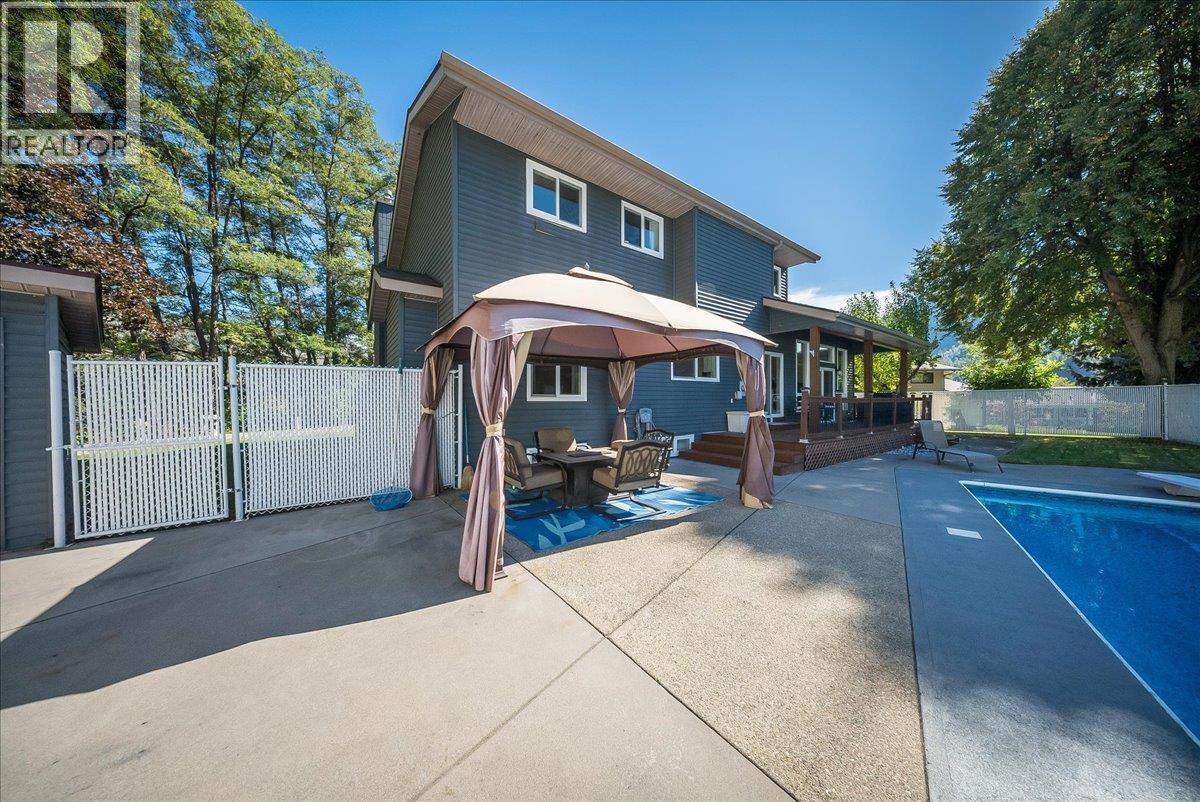 3961 Carnation Drive, Trail, British Columbia  V1R 2X1 - Photo 59 - 10400793
