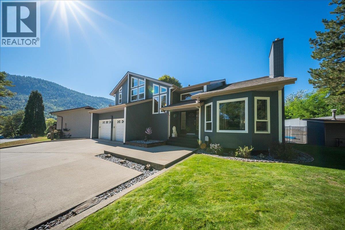 3961 Carnation Drive, Trail, British Columbia  V1R 2X1 - Photo 65 - 10400793