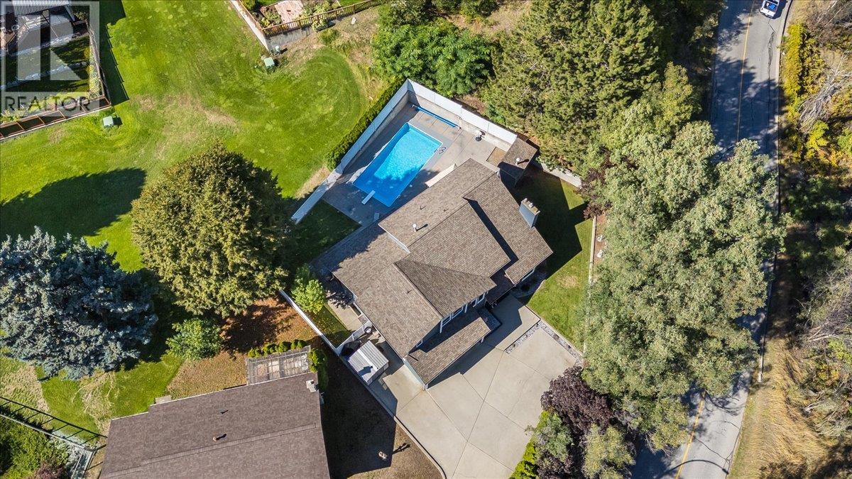3961 Carnation Drive, Trail, British Columbia  V1R 2X1 - Photo 74 - 10400793