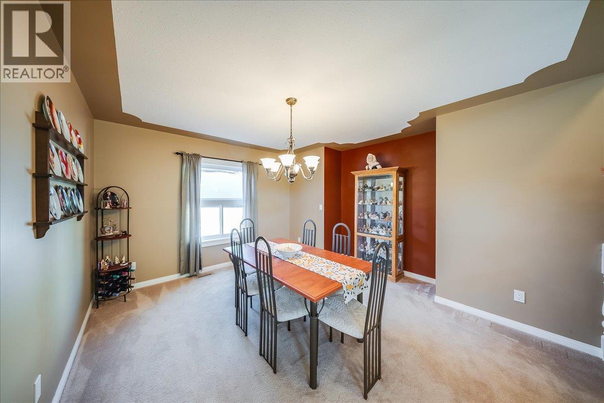 3961 Carnation Drive, Trail, British Columbia  V1R 2X1 - Photo 9 - 10400793