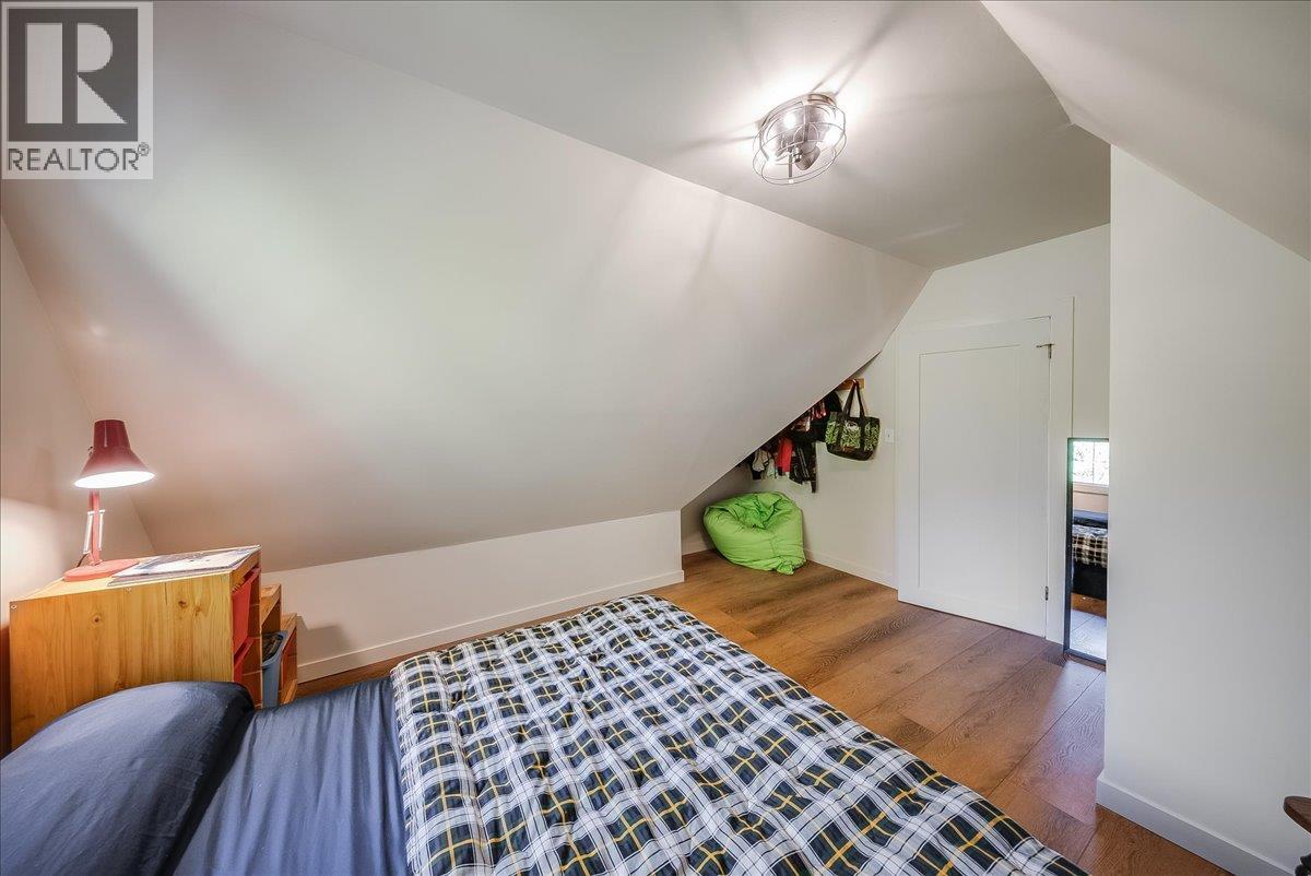 1398 Victoria Avenue, Rossland, British Columbia  V0G 1Y0 - Photo 21 - 10401351