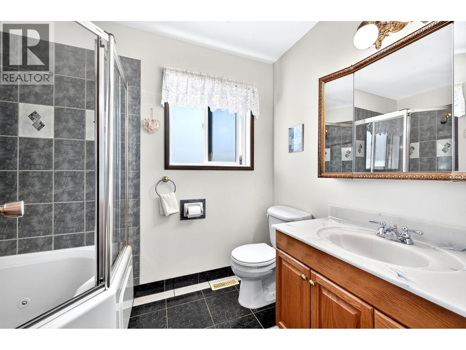615 Dominion Street, Kamloops, British Columbia  V2C 2X6 - Photo 17 - 10401356