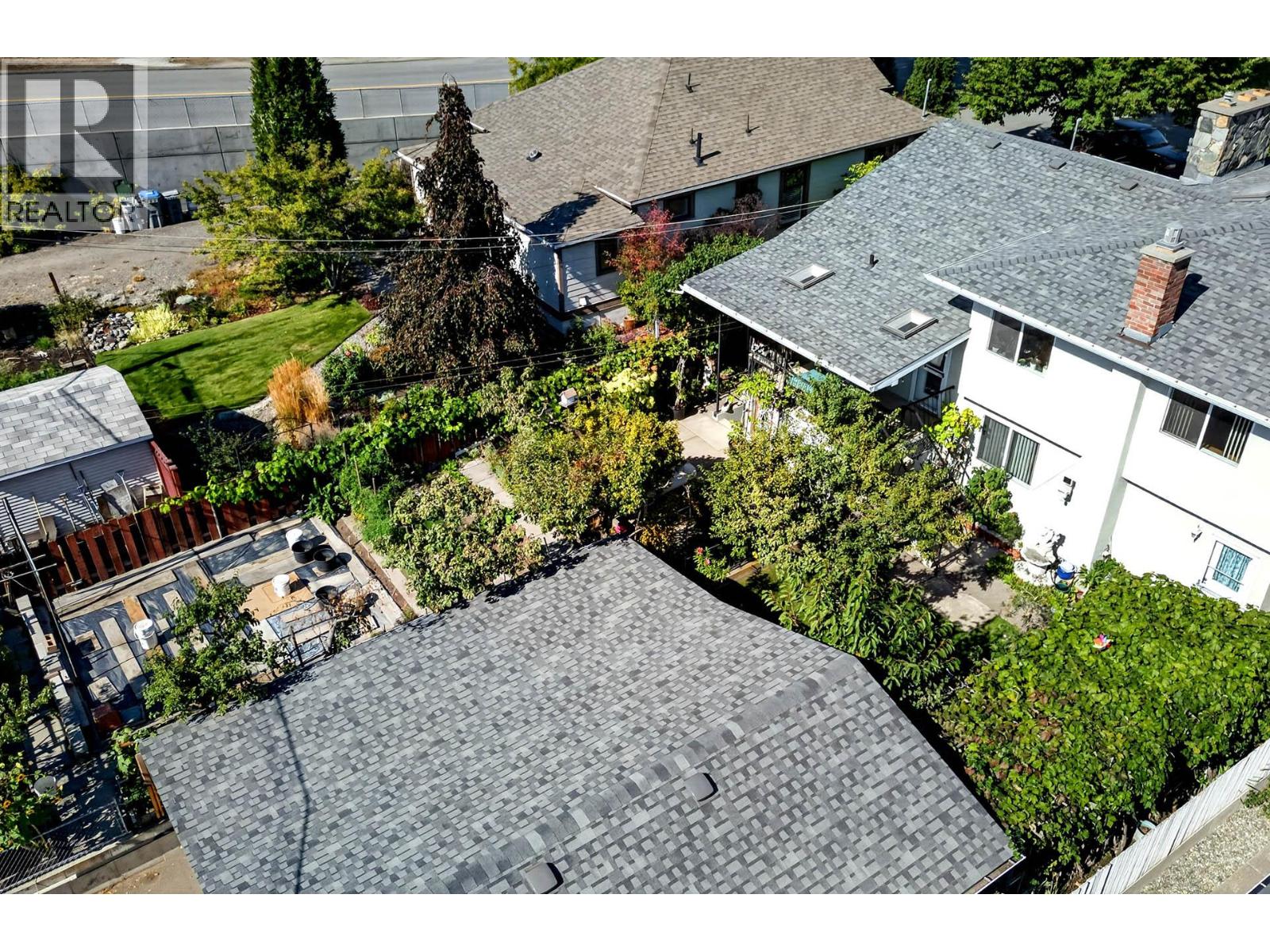 615 Dominion Street, Kamloops, British Columbia  V2C 2X6 - Photo 2 - 10401356