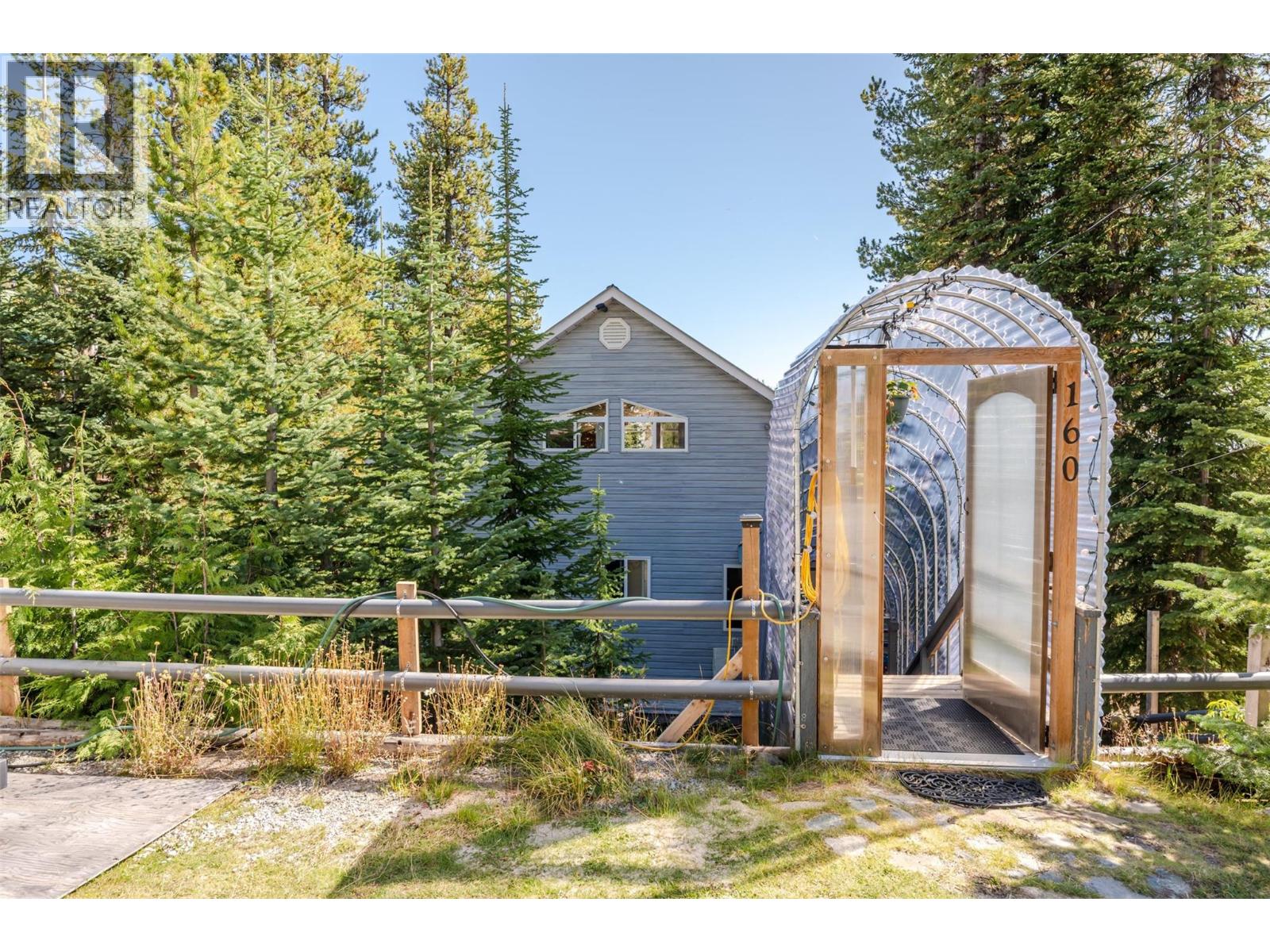 160 Cougar Road, Oliver, British Columbia  V0H 1T8 - Photo 1 - 10401077
