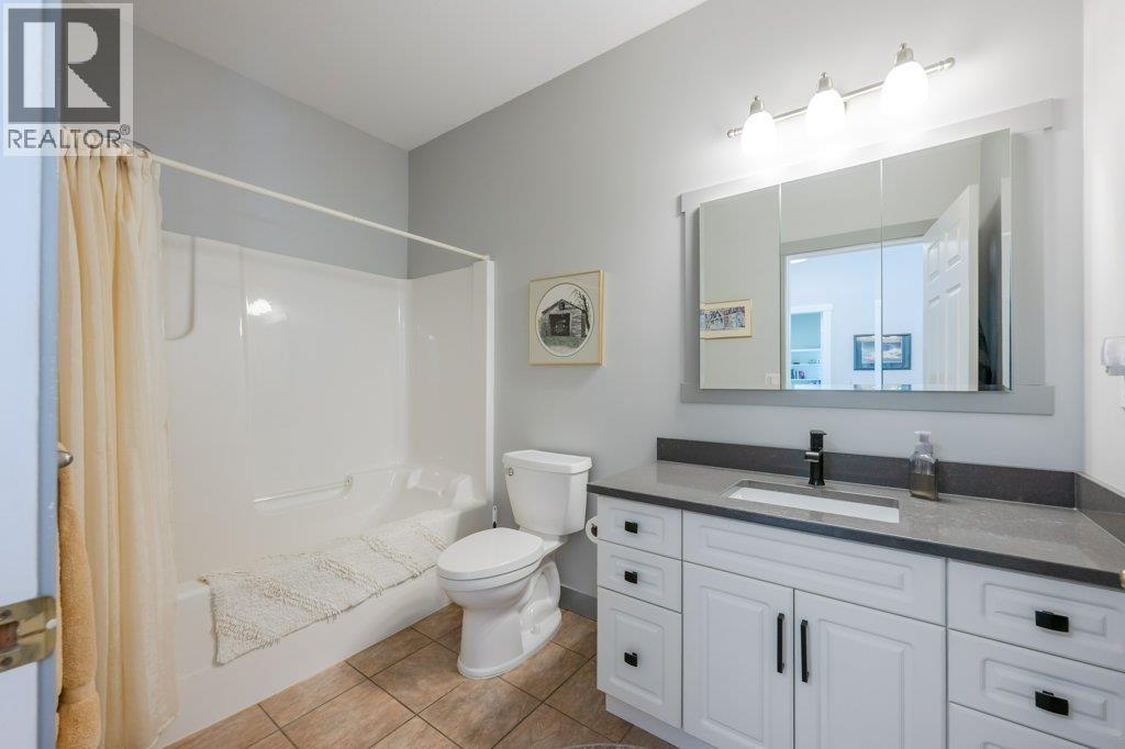 6960 Chardonnay Place, Oliver, British Columbia  V0H 1T4 - Photo 39 - 10400395