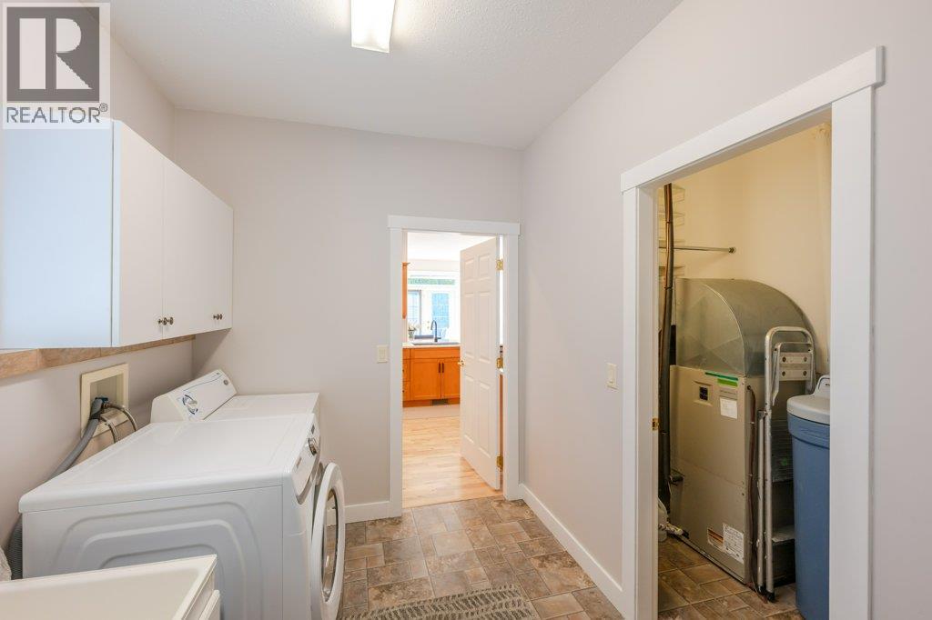 6960 Chardonnay Place, Oliver, British Columbia  V0H 1T4 - Photo 40 - 10400395