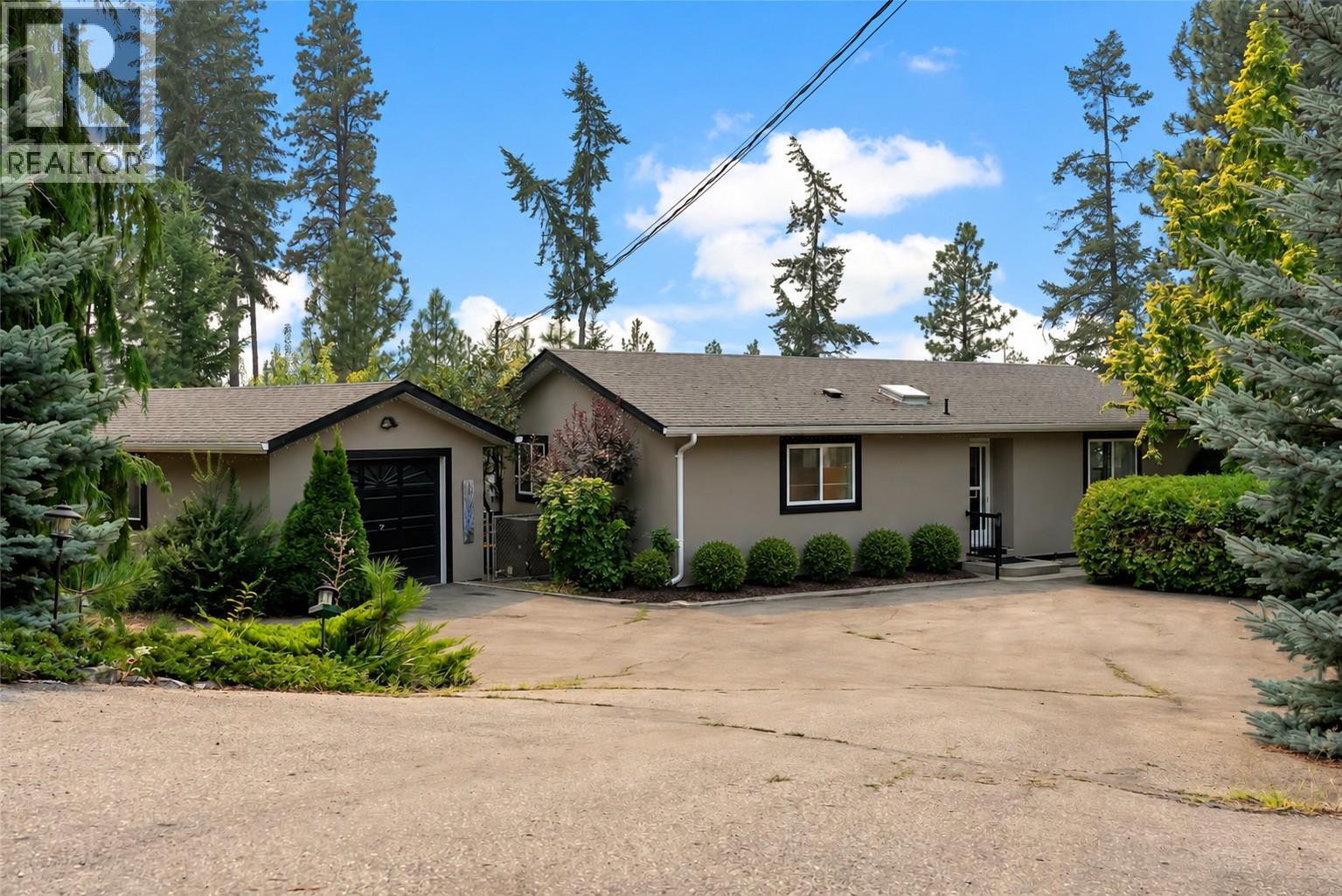 3272 Juniper Drive, Naramata, British Columbia  V0H 1N1 - Photo 1 - 10401107