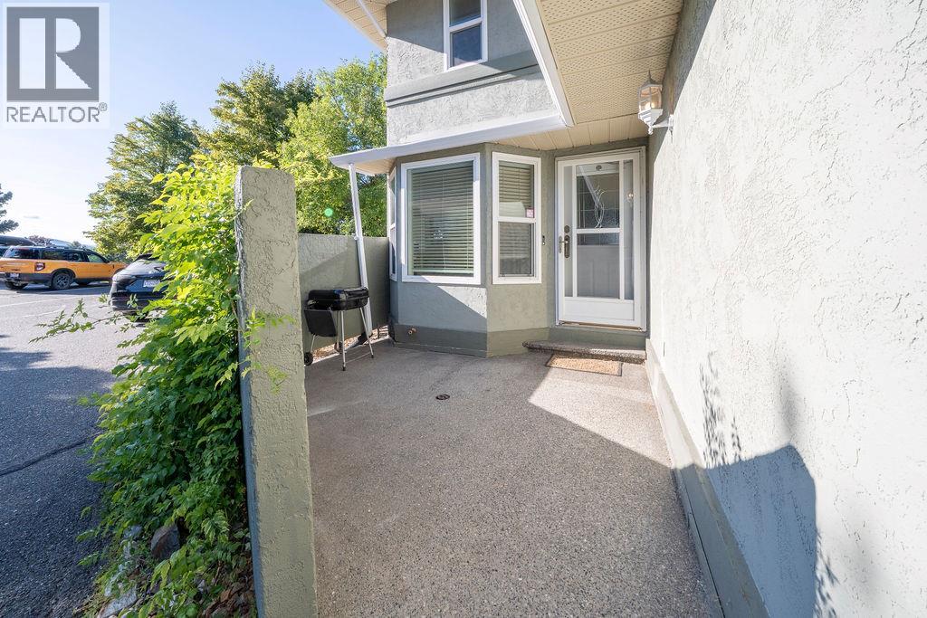 2526 Nechako Drive Unit# 10, Kamloops, British Columbia  V2E 2C9 - Photo 3 - 10400694