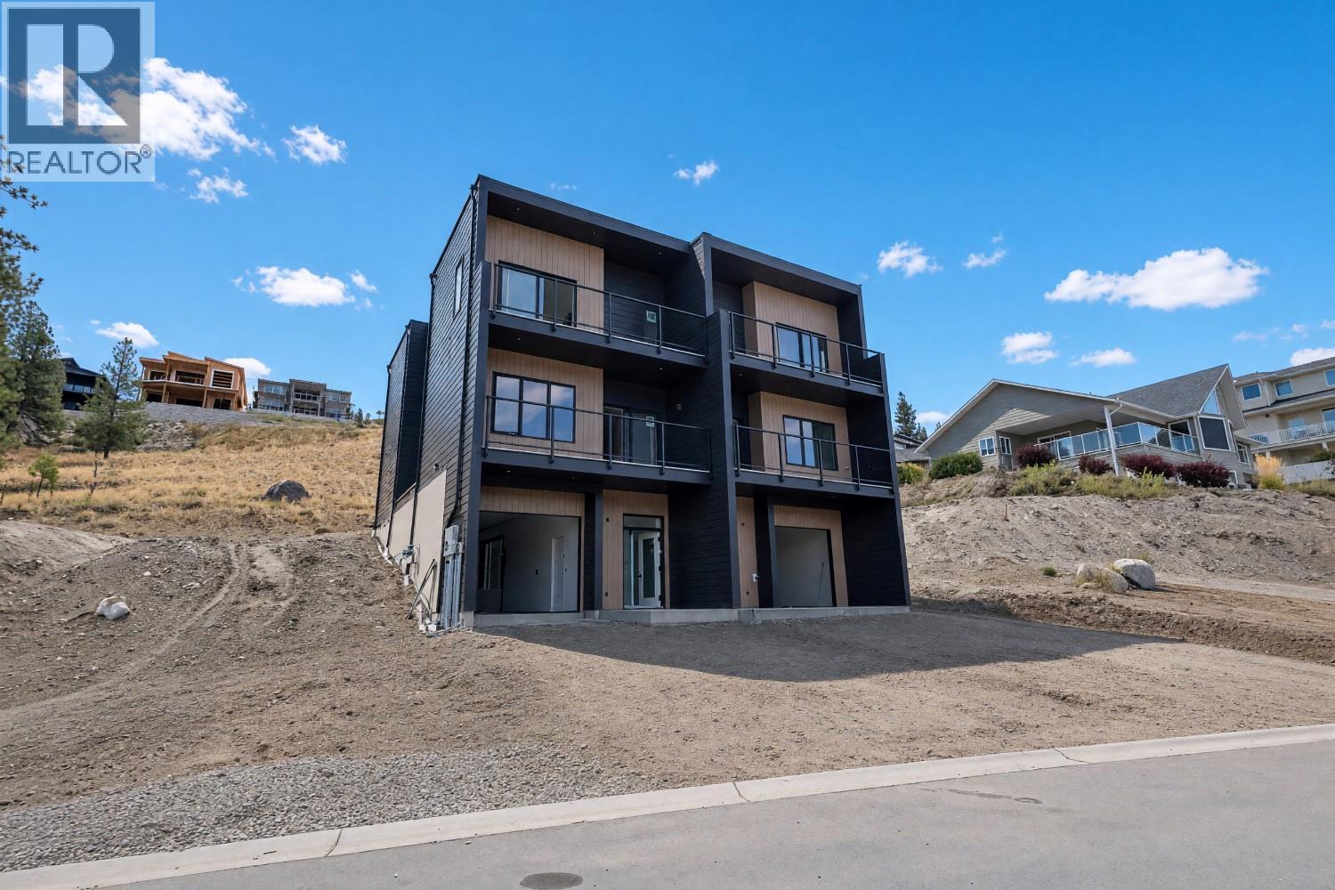 2830 Evergreen Drive Unit# 102, Penticton, British Columbia  V2A 0C2 - Photo 1 - 10401456