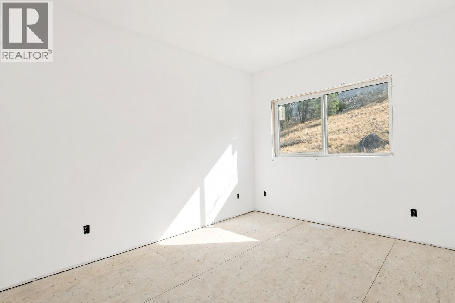 2830 Evergreen Drive Unit# 102, Penticton, British Columbia  V2A 0C2 - Photo 19 - 10401456
