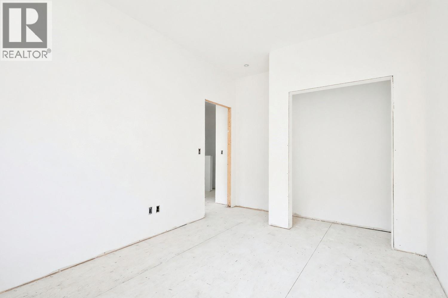 2830 Evergreen Drive Unit# 102, Penticton, British Columbia  V2A 0C2 - Photo 20 - 10401456