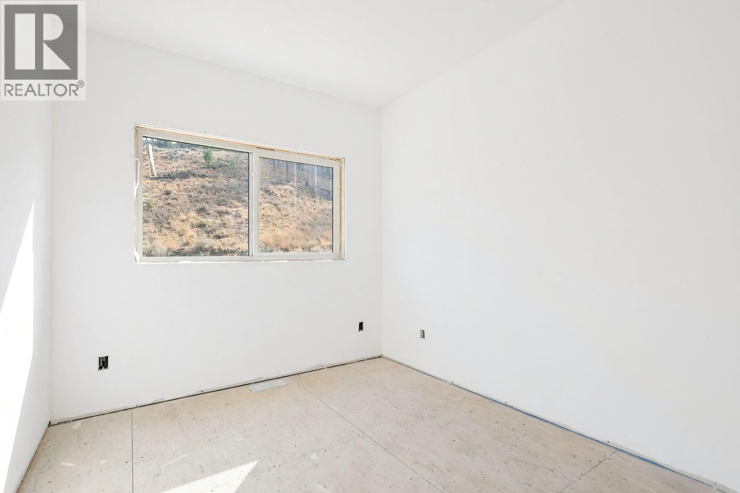 2830 Evergreen Drive Unit# 102, Penticton, British Columbia  V2A 0C2 - Photo 21 - 10401456