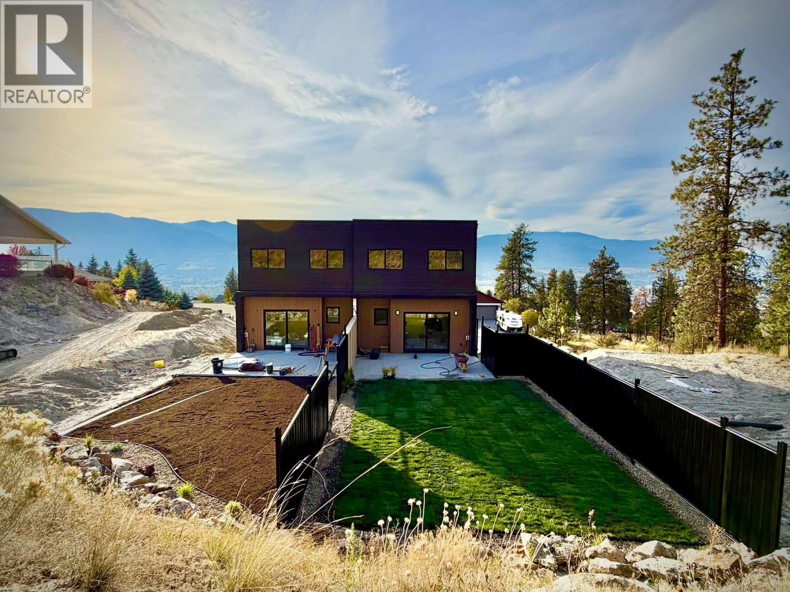 2830 Evergreen Drive Unit# 101, Penticton, British Columbia  V2A 0C2 - Photo 2 - 10401448