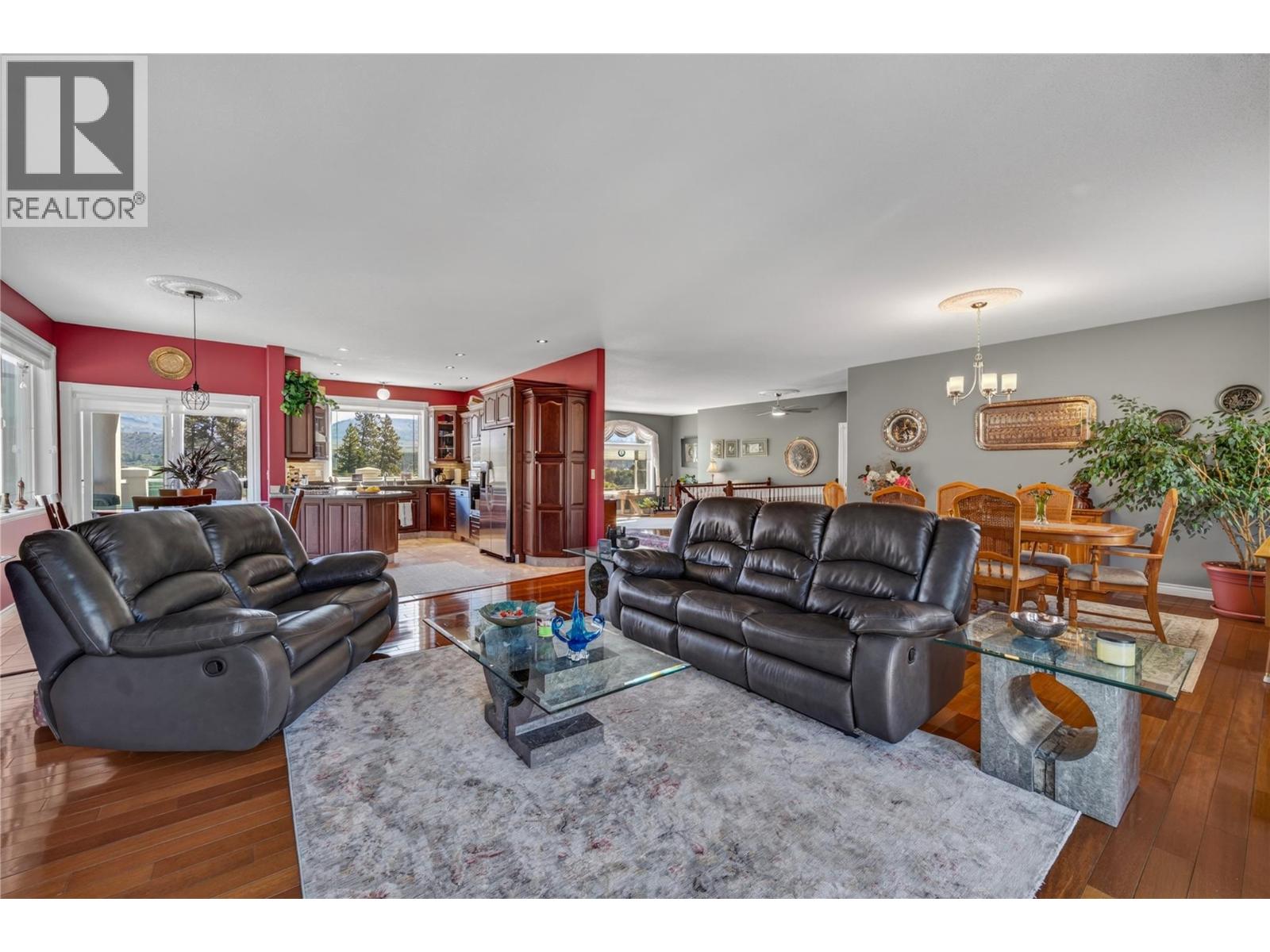6812 Cabernet Place, Oliver, British Columbia  V0H 1T4 - Photo 10 - 10401162