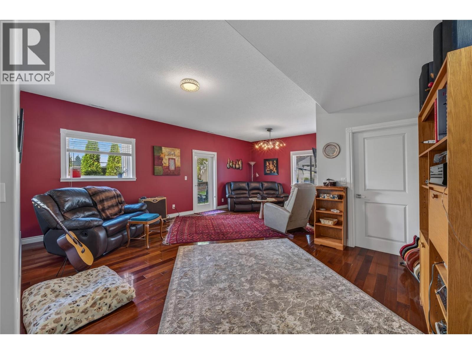 6812 Cabernet Place, Oliver, British Columbia  V0H 1T4 - Photo 30 - 10401162