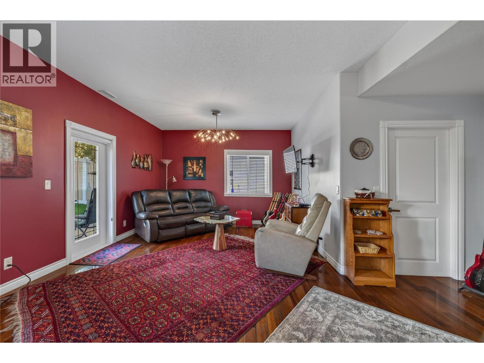 6812 Cabernet Place, Oliver, British Columbia  V0H 1T4 - Photo 33 - 10401162