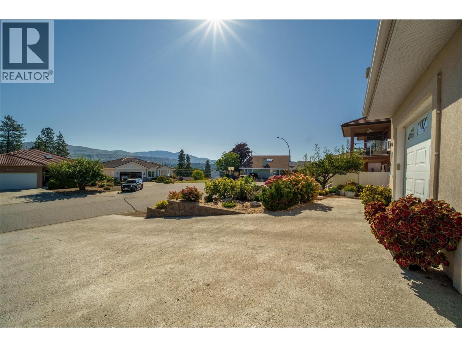 6812 Cabernet Place, Oliver, British Columbia  V0H 1T4 - Photo 40 - 10401162