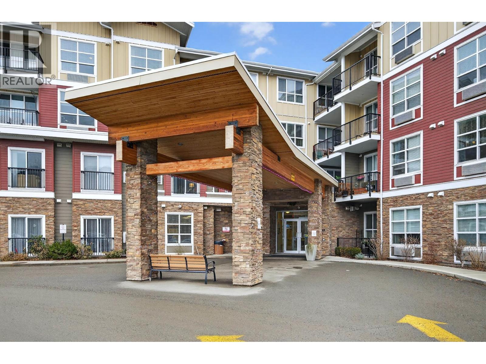 755 Mayfair Street Unit# 423, Kamloops, British Columbia  V2B 5L7 - Photo 1 - 10401321