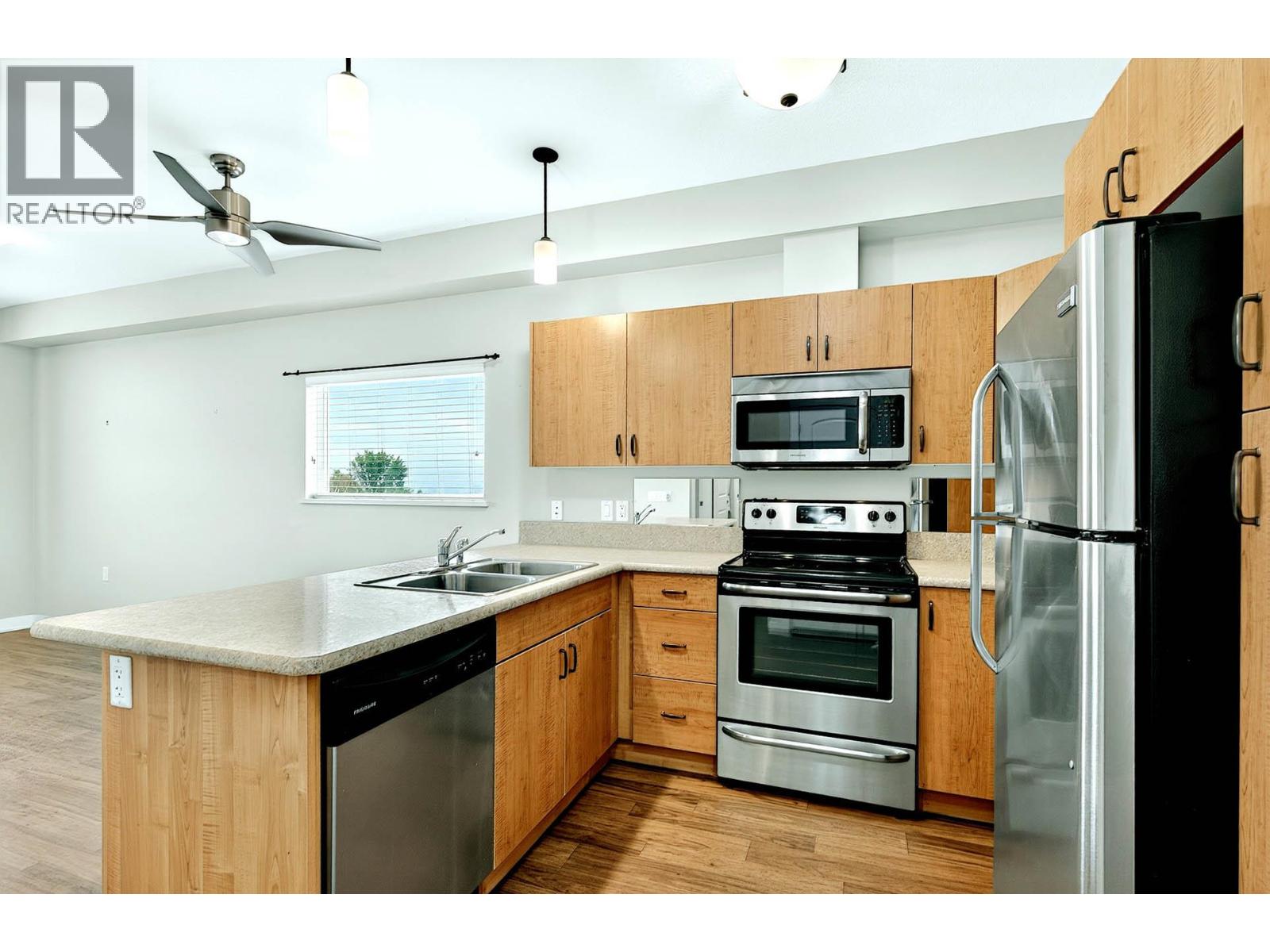 755 Mayfair Street Unit# 423, Kamloops, British Columbia  V2B 5L7 - Photo 3 - 10401321