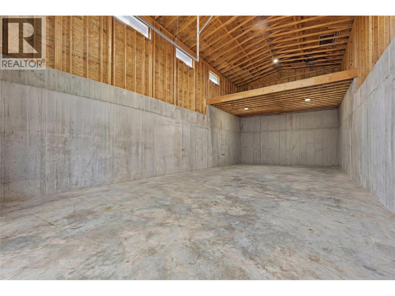 2015 High Country Boulevard, Kamloops, British Columbia  V2E 1L2 - Photo 65 - 10401468